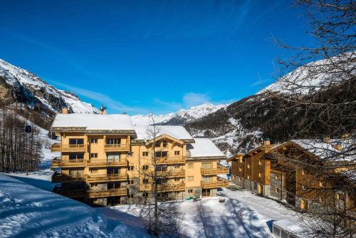 Residence Lodge Des Neiges C - Appartement 4 pied de pistes, service hotelier inclus MAE-2581 in Les Boisses