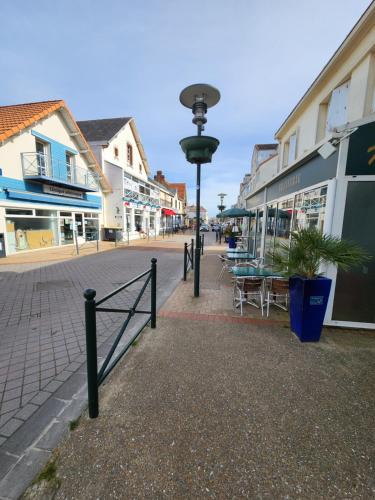 Apkārtne, Les flos bleus in Labernerī Enreca