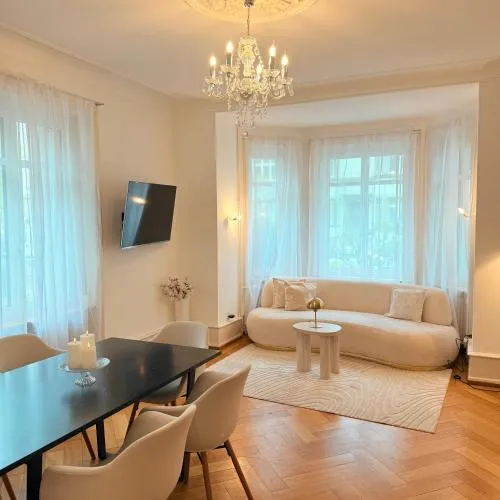 Design 3BR Apartment for 6 - Central Basel in Basel, Schweiz