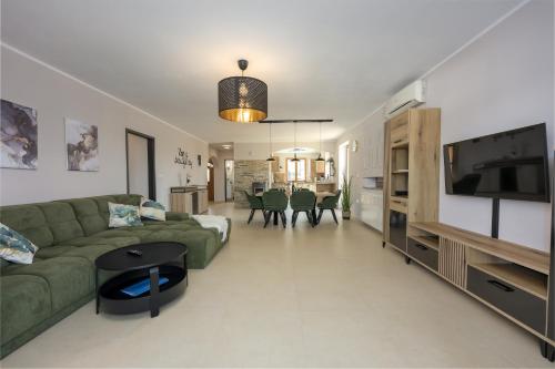 Spacious Apartment Double D - Happy Rentals - Koper