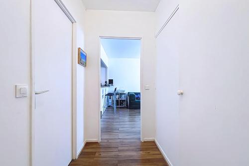 Beautiful flat near Eiffel Tower & metro in Tour Eiffel