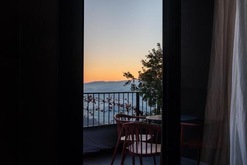 El Cielo - Rooms with Panoramic View & El Carnicero Restaurant 5