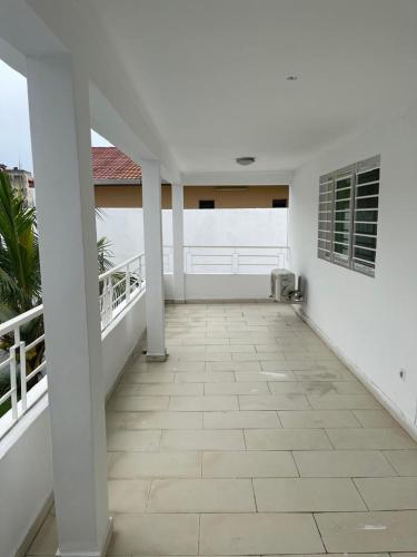 Studio avec Piscine - Cocody Angré Abidjan (Studio avec Piscine - Cocody Angre Abidjan) in อาบิดจัน