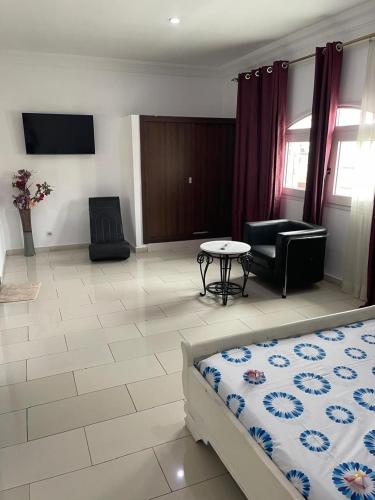 Studio avec Piscine - Cocody Angré Abidjan (Studio avec Piscine - Cocody Angre Abidjan) in อาบิดจัน