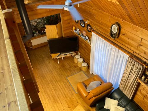 Siodomi Marinki shared wood lodge, pets allowed for a fee in Hashikami