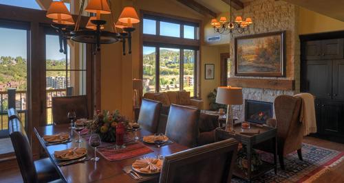 Edgemont 2707 - Luxury Ski-in Ski-out Condo thumb 3
