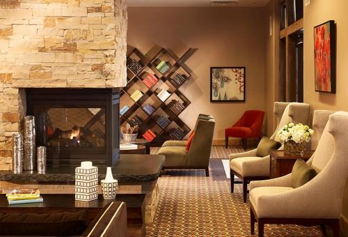 Edgemont 2704 - Luxury Ski-in Ski-out Condo thumb 4