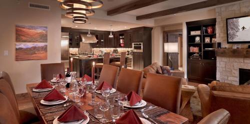 Edgemont 2601 - Luxury Ski-in Ski-out Condo thumb 4