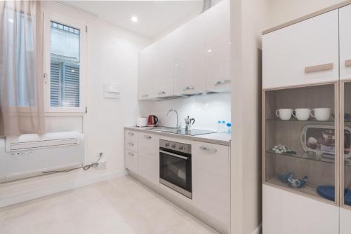 Bargello Apartment With Two Bedroom - image 4