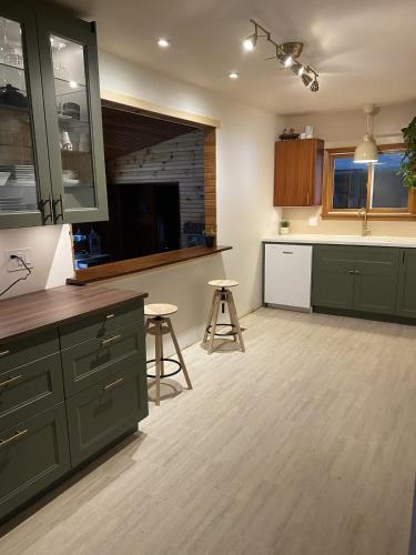 virtuve, Relaxing 2-Bed Country Home Bruce Trail & Falls in Hogg (ON)