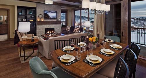 Edgemont 2401 - Luxury Ski-in Ski-out Condo thumb 4