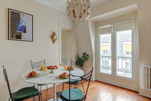 Saint Germain des Prés - 1BR - Paris Vacation Rentals - image 3