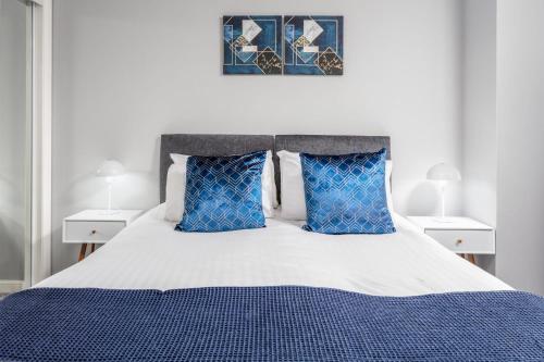 Millbrae Residence - Donnini Apartments - image 11