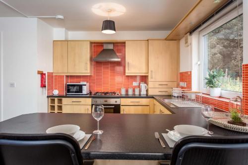 Walker Suite No82 - Donnini Apartments in Кілмарнок