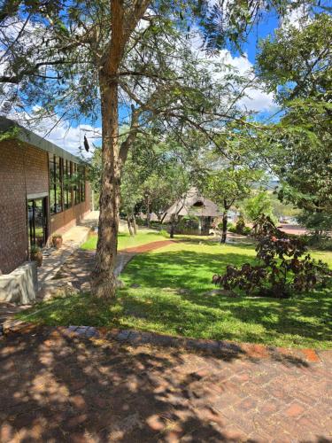 宴会厅, Pakanaka Lodges & Resorts, Goromonzi Zimbabwe in 鲁瓦
