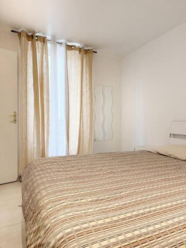 Charming studio in the heart of Rpublique - image 12