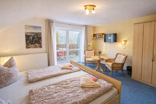 Urlaubsmagie - Ferienwohnung Laubfrosch - am Wanderweg mit Balkon - L9, Sebnitz (foto 9)