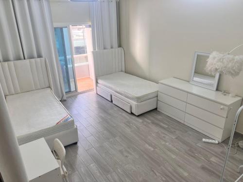 Lady's Guest House – khách sạn tại Madinat Zayid