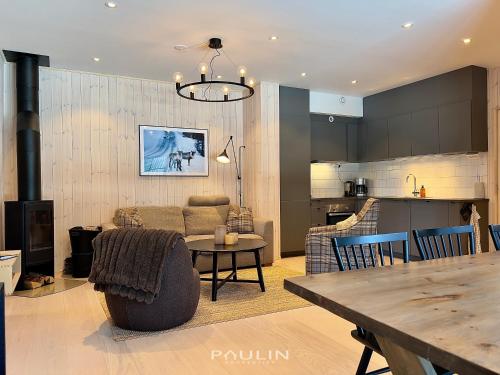 Lindvallen Ski Resort Pool and Padel - Sauna - 7 Guests in Salen