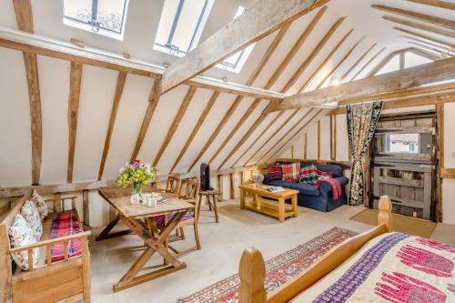 Iekārtas, 1 Bed in Woodbridge oc-o35174 in Monk Soham
