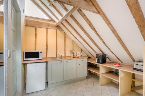 Iekārtas, 1 Bed in Woodbridge oc-o35174 in Monk Soham