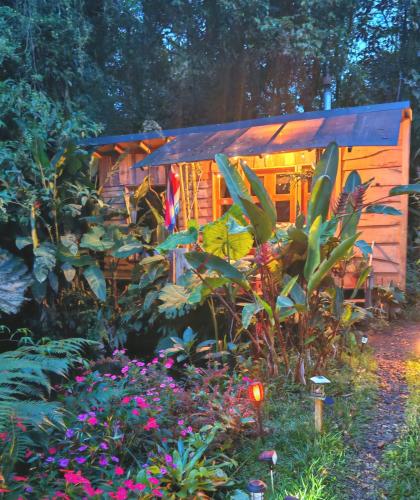 DondeLalo Hospedaje y Camping in Vara Blanca