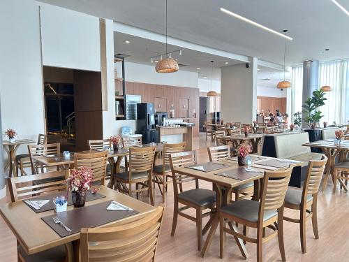מסעדה, Ramada by Wyndham Brasilia Alvorada in ברסיליה