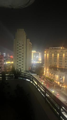 Cozy central Private Room with double bed shared bathroom Downtown Cairo - image 4