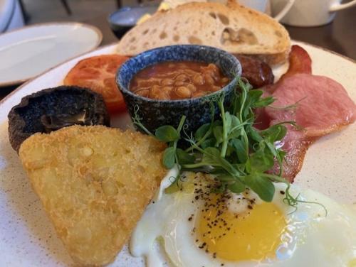 The Ostrich Inn, South Creake, Norfolk 3