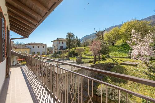 Charming Alpine Retreat in Sant'Omobono Terme in Sant'Omobono Terme