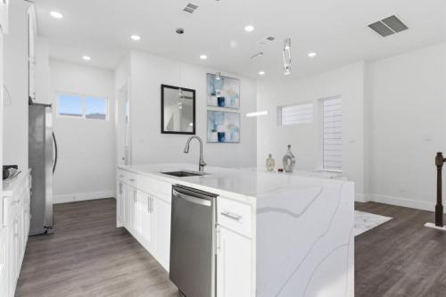 6717 Saint Augustine - image 4