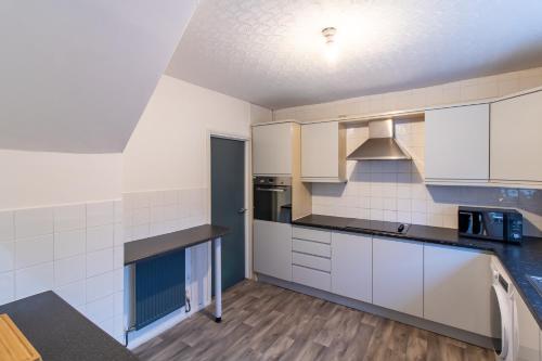 Kitchen, K Suites - Lime Grove in Ryton
