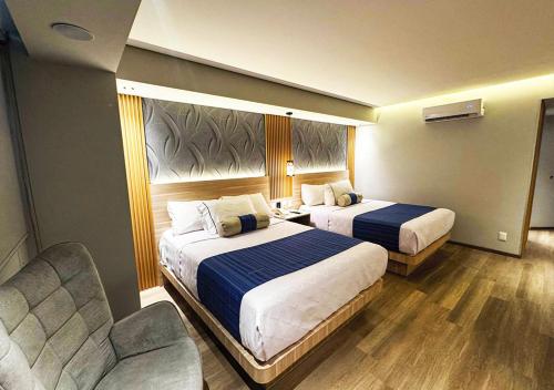 room detail thumbnail 1