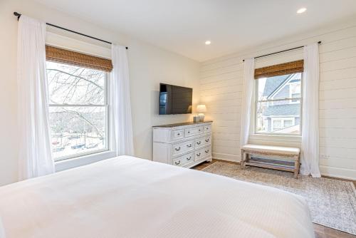 Downtown Luxury Farmhouse Apartment #3 in West Dundee, USA