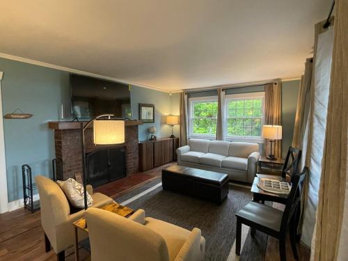 Hood Canal View Cottage in Union (WA)