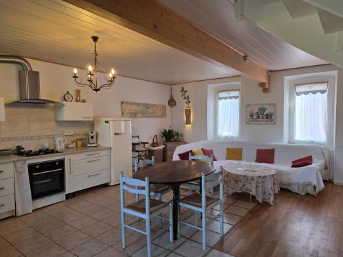 Maison COLETTE gîte à louer Villardonnel