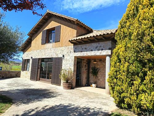 Chalet entre viñedos (Chalet entre vinedos) in La Rioja