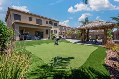 Tiki Bar & Heated Pool Relax & Unwind in Goodyear
