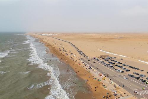Hostel Laayoune Foum el-oued-El Marsa in Akhfennirr