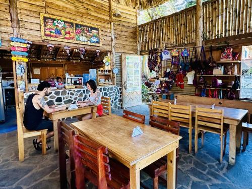 Restaurant, Eco-Hotel Mayachik in San Juan La Laguna