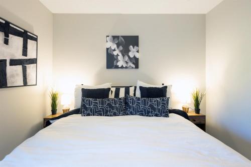 Luxuriously Contemporary Condo WL1401 Powder Mtn - Tap to explore photos