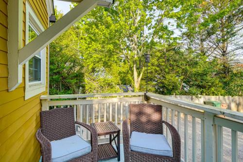 Walkable Location! Dtwn Cary Escape w/ Fire Pit in Cary Belváros