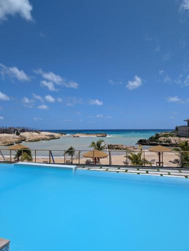 Salt & Breeze Villa in Plantation Village