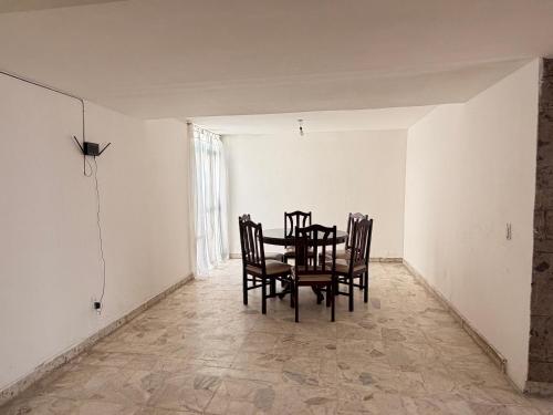 Casa a 5 min del perimetro ferial - Belmondo