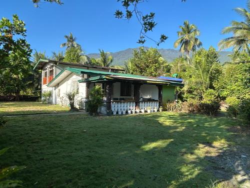 Fajardo Guest House in Puerto Galera