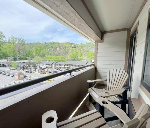 Howard Johnson by Wyndham Downtown Gatlinburg - image 8