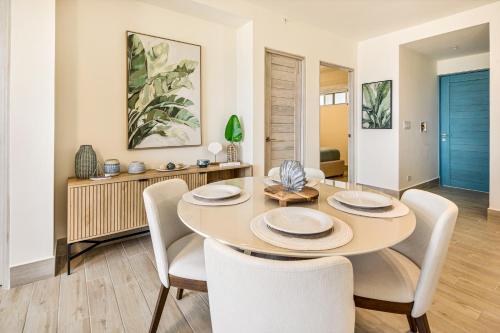 Olas del Mar by Playa Caracol Resorts in El Pajonal