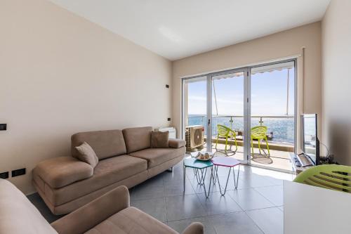 The Seafront Paradise by Premium Selection - image 4