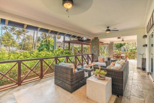 Private terrace with 3br and beach access – khách sạn tại Abra Grande