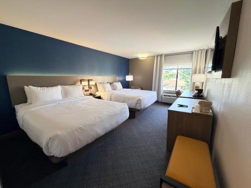 Comfort Inn East Evansville - image 31